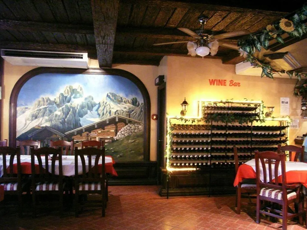 Swiss Chalet Angeles Hotel