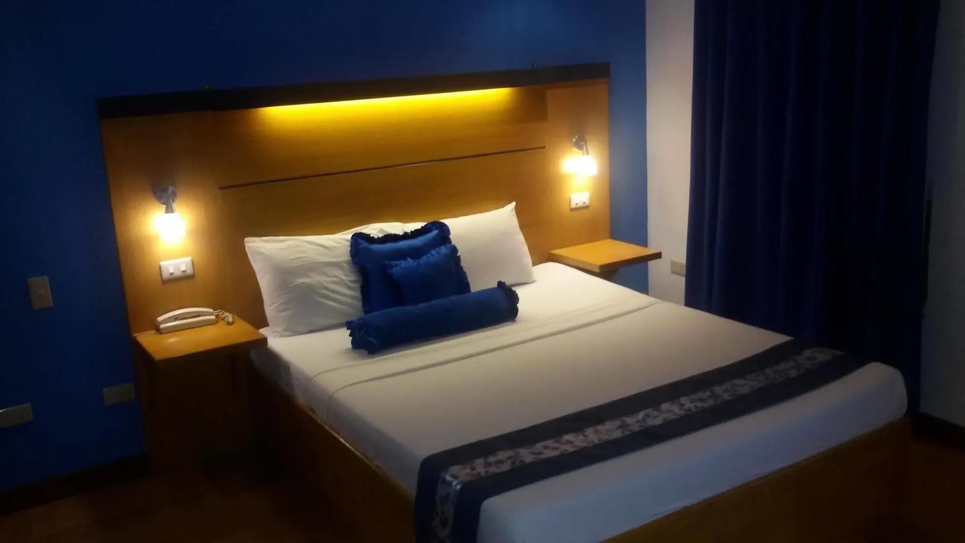 *** Hotel Swiss Chalet Angeles Philippines